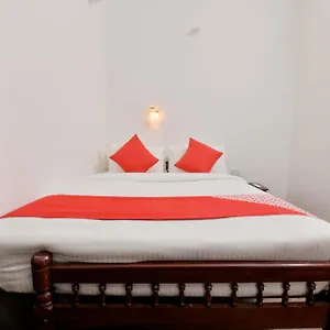 O Near General Hospital Junction Hotel Alappuzha